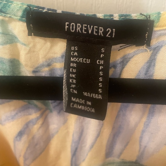 Floral Summer Romper - Picture 3 of 3